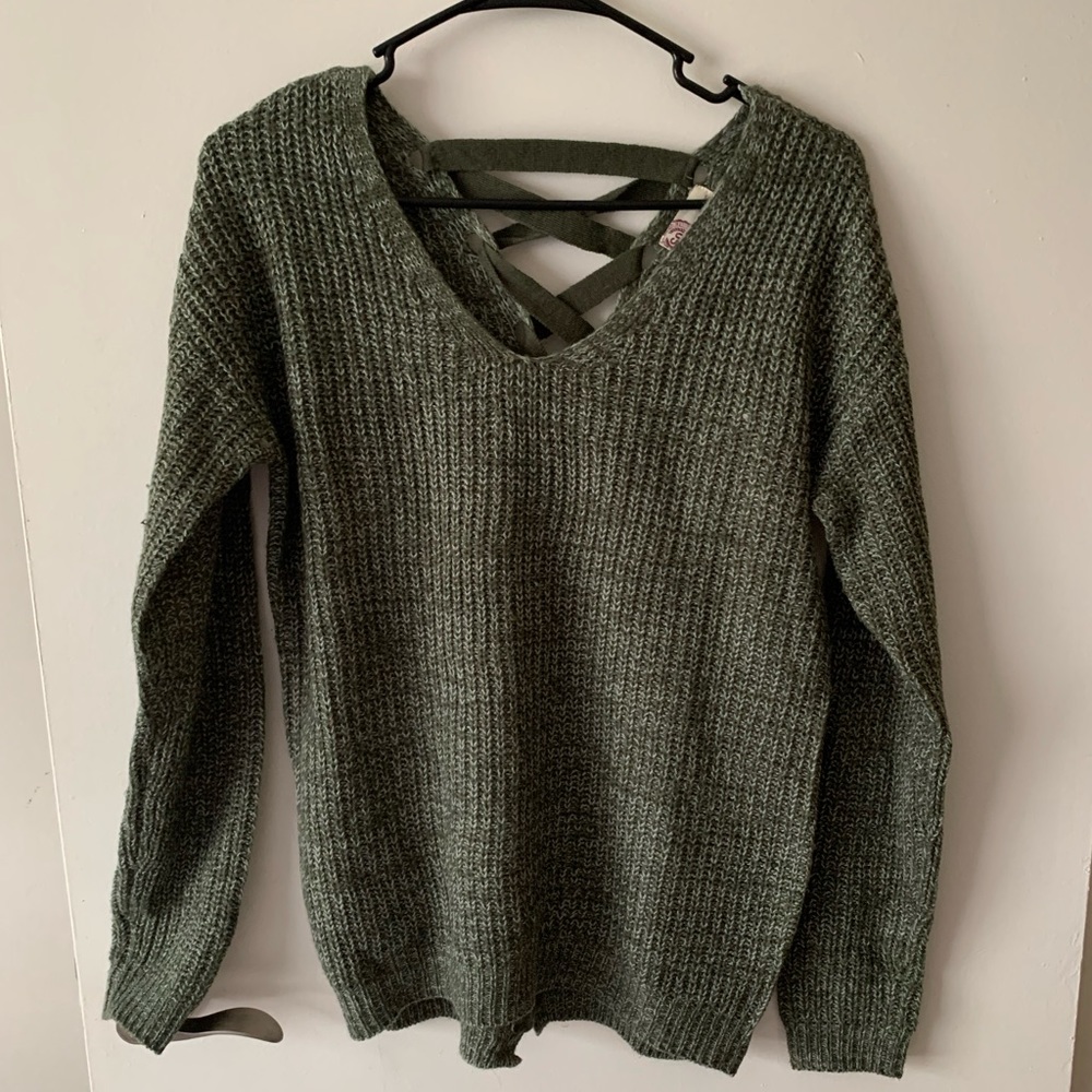 Braid back sweater